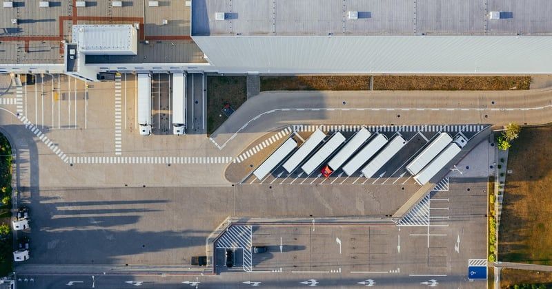 Les fabricants de puces face aux surcapacités : la crise qui menace